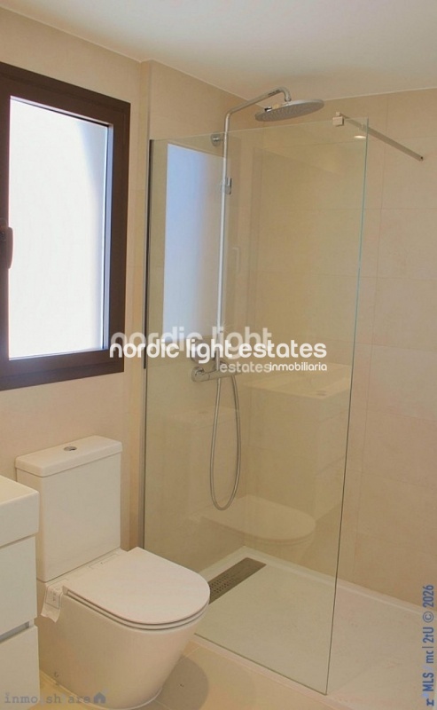 Impresionate apartamento a estrenar con vistas panorámicas al mar