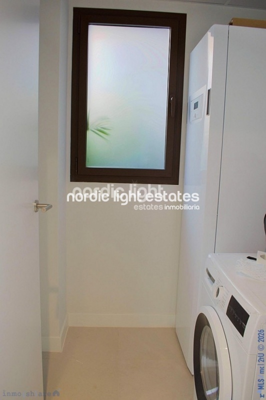 Impresionate apartamento a estrenar con vistas panorámicas al mar