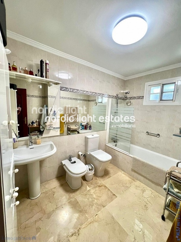 Preciosa villa en Rivera de Trayamar 