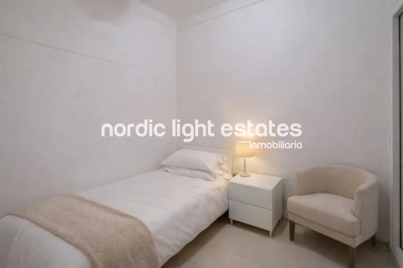 Stunning semi-detached villa with panoramic views 