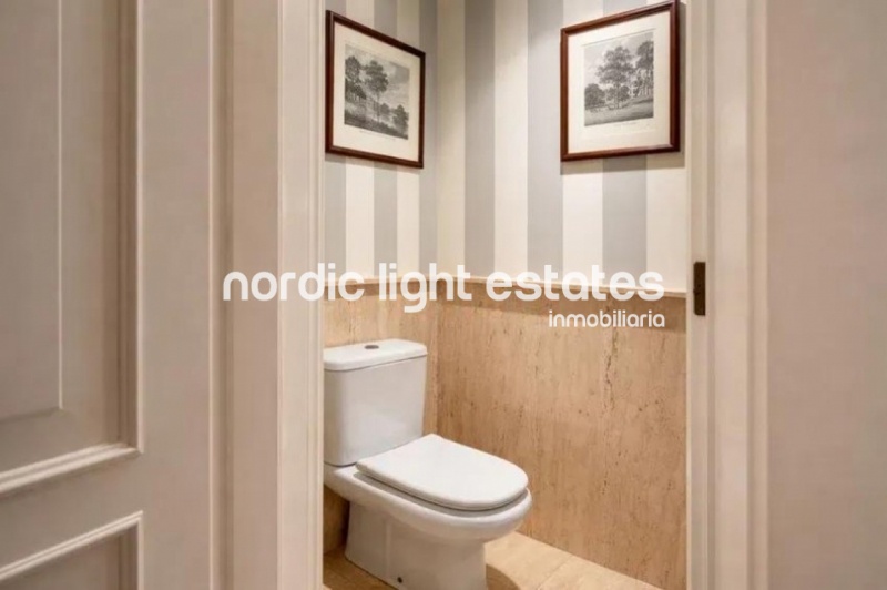 Stunning semi-detached villa with panoramic views 