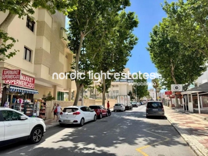 Fantástico apartamento rn primera línea de la playa en La Carihuela