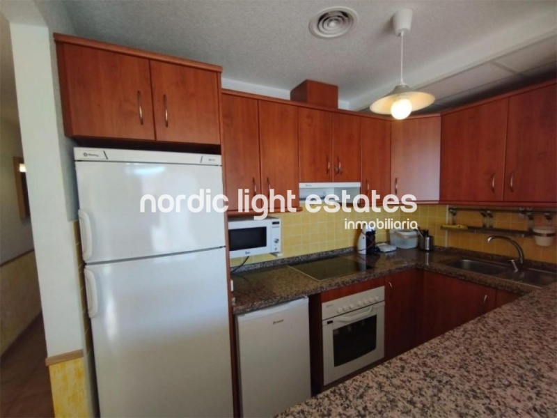 Lovely top floor apartment with private roof terrace and private parking space