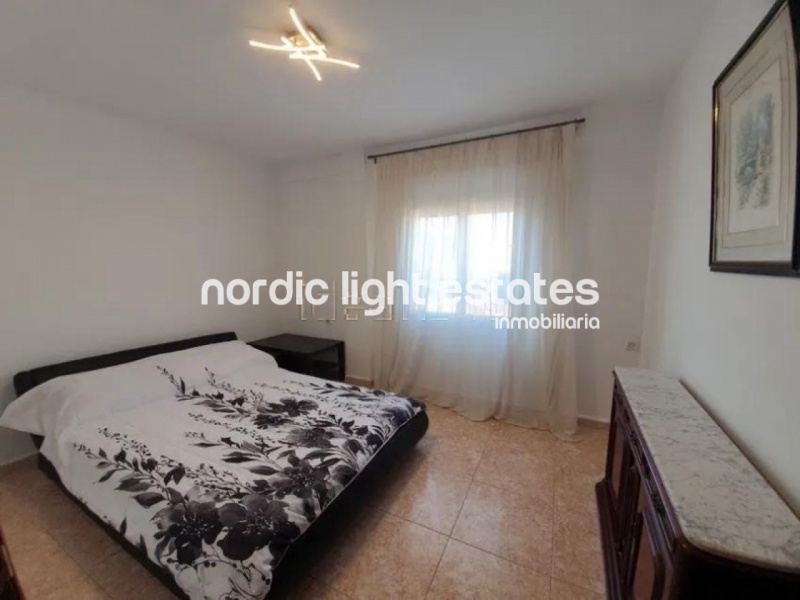 Amplio piso, ubicación estratégica 