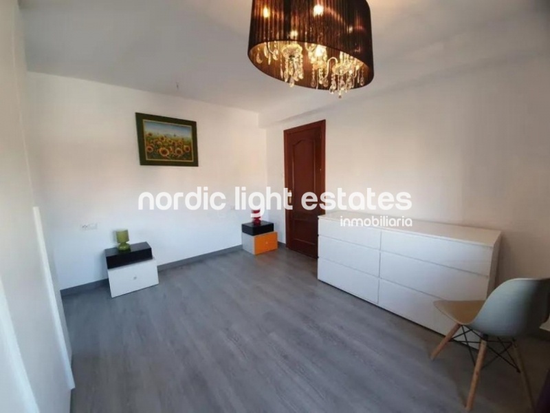 Amplio piso, ubicación estratégica 