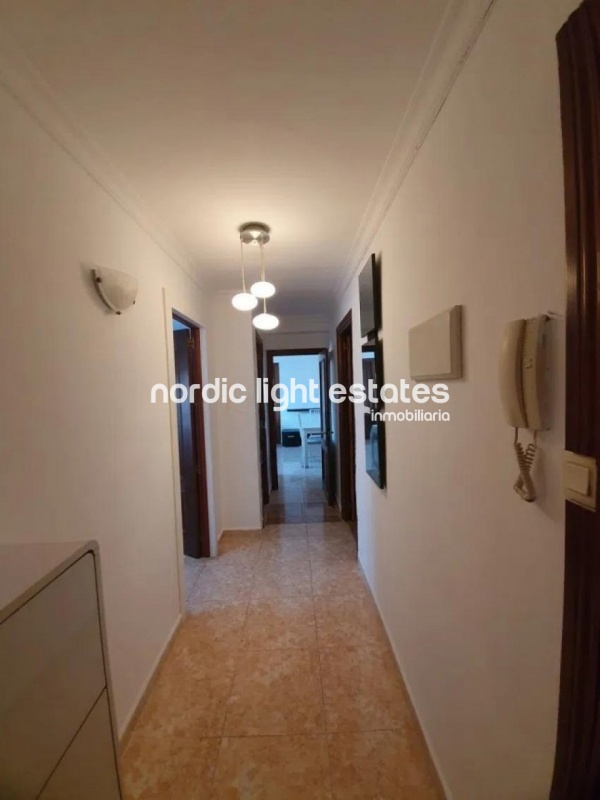 Amplio piso, ubicación estratégica 