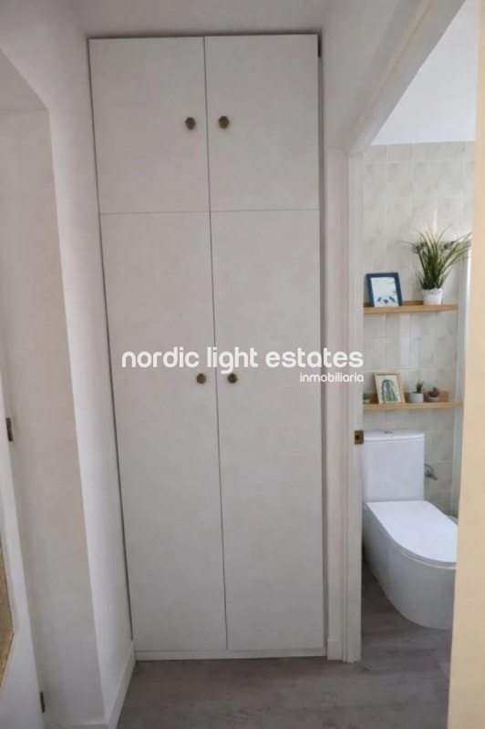 Well maintained charming townhouse 