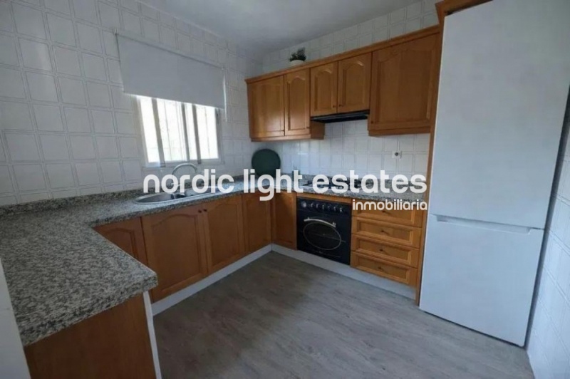 Well maintained charming townhouse 