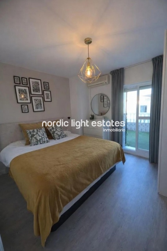 Well maintained charming townhouse 