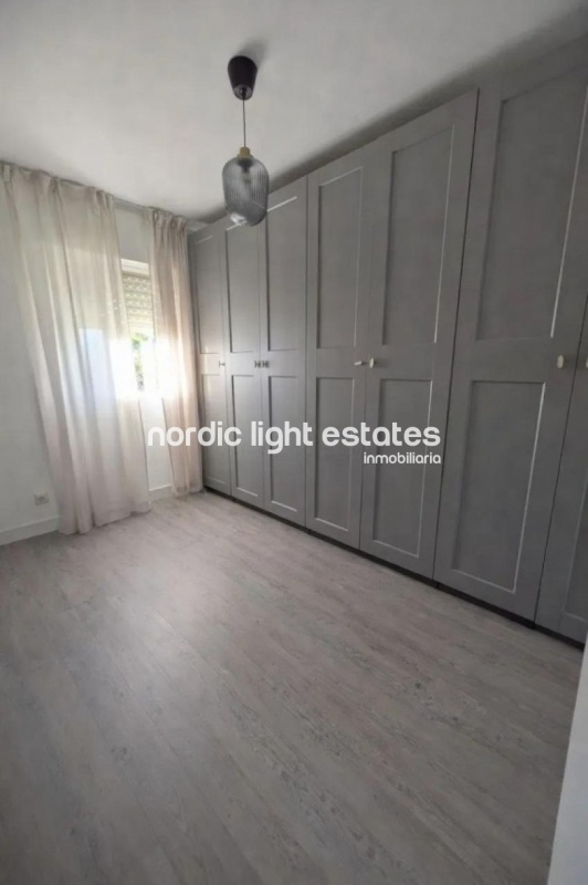 Well maintained charming townhouse 