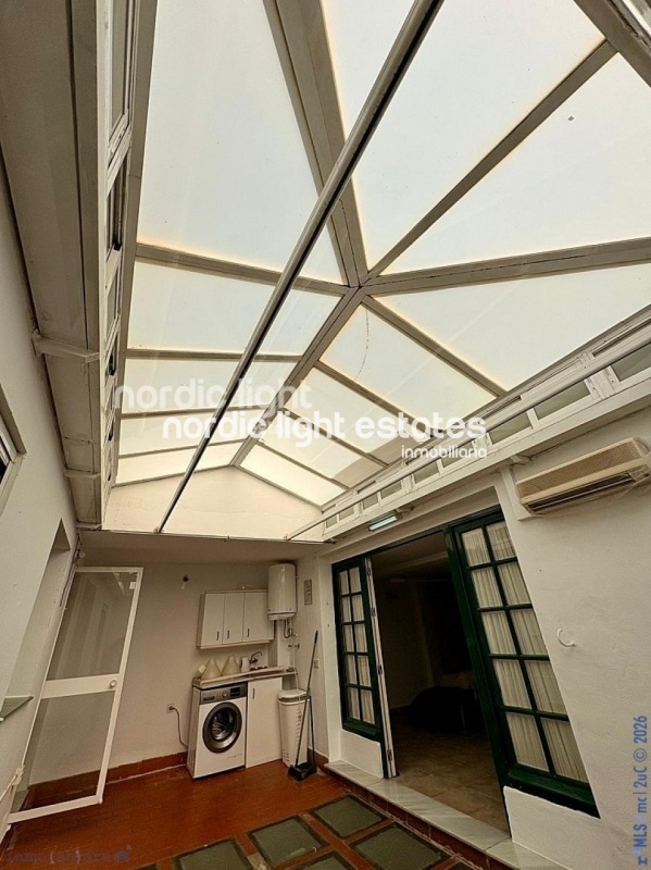 Attractive very spacious townhouse