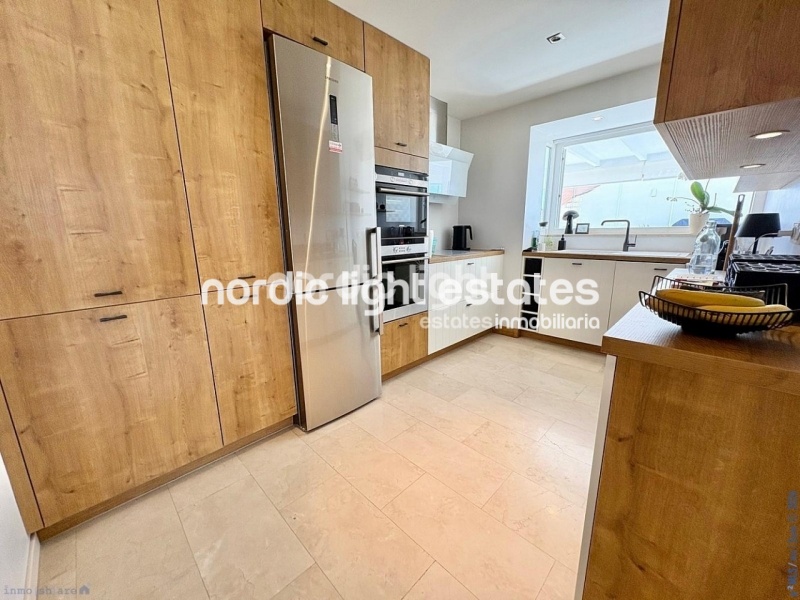 Luxury modern penthouse with a 140 sqm terrace