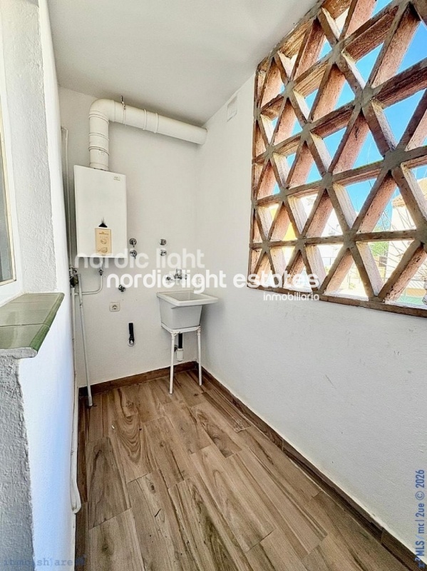 Excellent apartment 4 beds, 2 baths, parking space