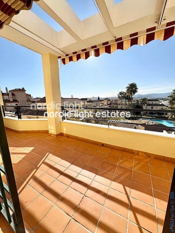Excellent apartment 4 beds, 2 baths, parking space