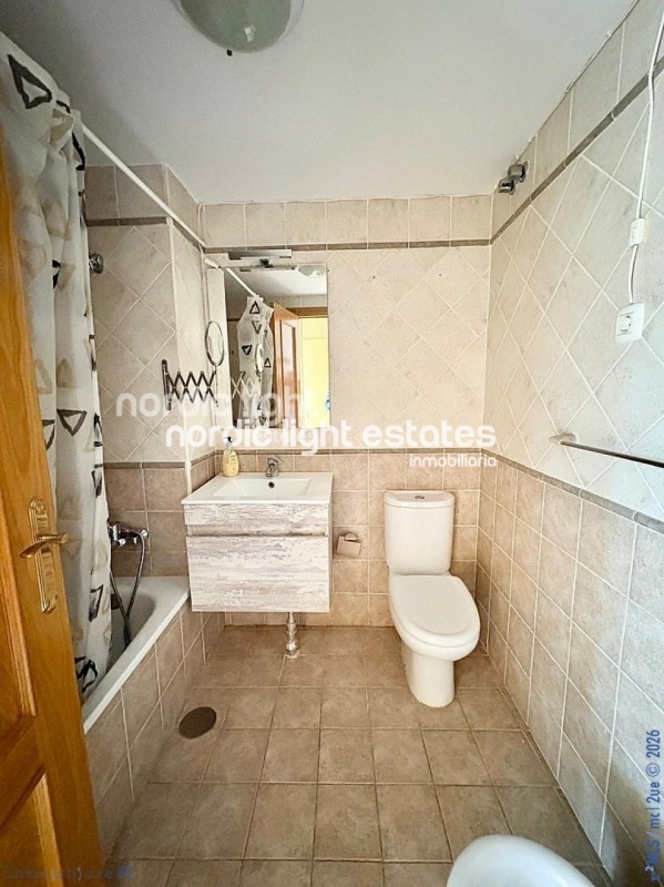 Excellent apartment 4 beds, 2 baths, parking space