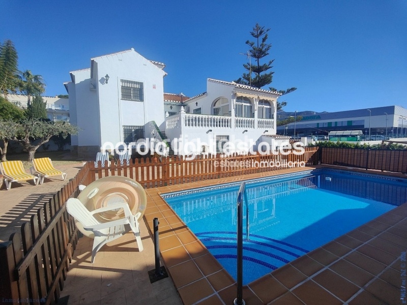 Magnífica villa independiente a tan solo 700 metros de Playa de Burriana