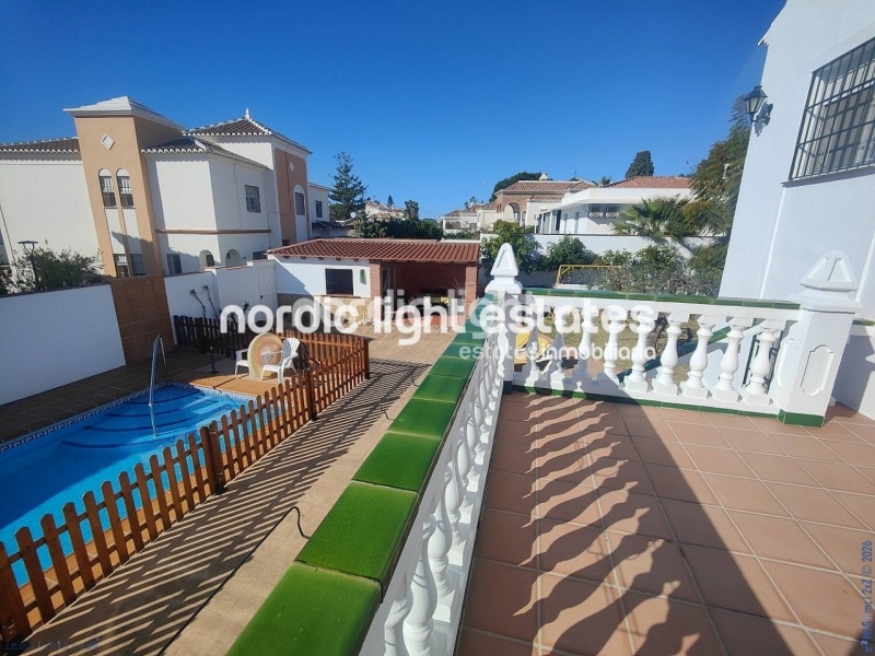 Magnífica villa independiente a tan solo 700 metros de Playa de Burriana