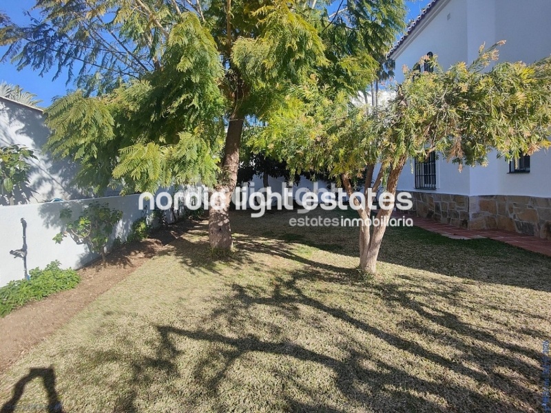 Magnífica villa independiente a tan solo 700 metros de Playa de Burriana