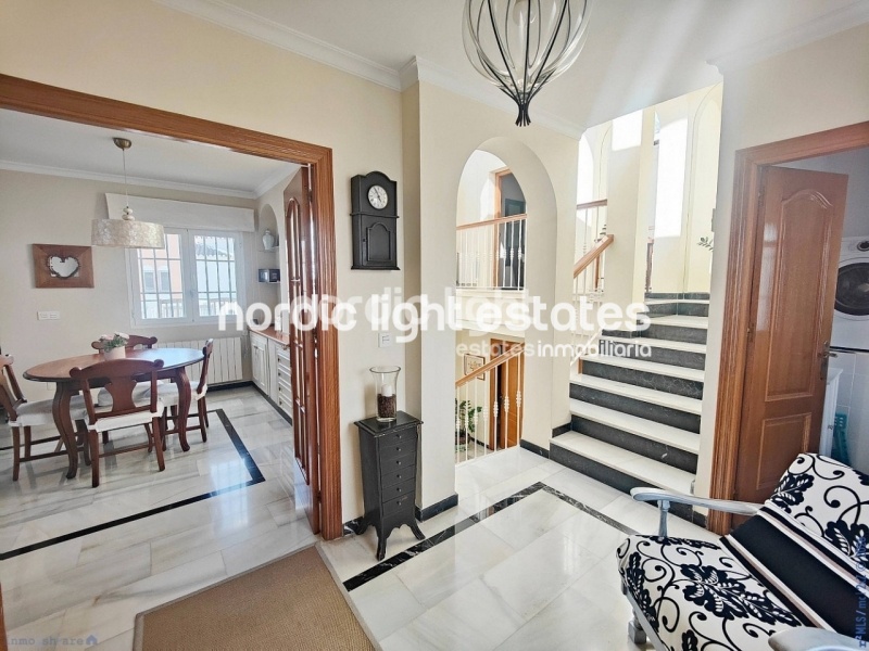 Magnífica villa independiente a tan solo 700 metros de Playa de Burriana