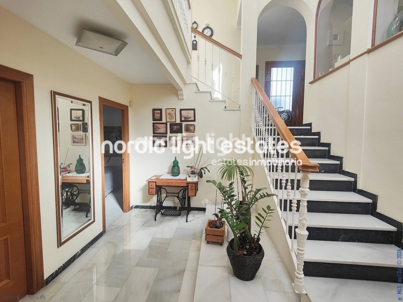 Magnífica villa independiente a tan solo 700 metros de Playa de Burriana