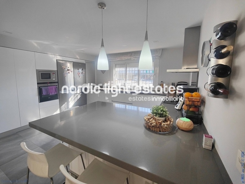 Magnífica villa independiente a tan solo 700 metros de Playa de Burriana