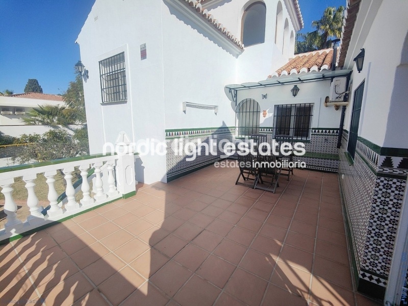 Magnífica villa independiente a tan solo 700 metros de Playa de Burriana