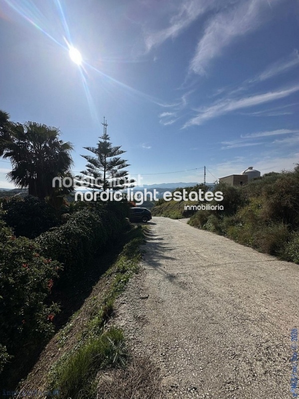 Estupenda casa de campo con un terreno de 6.000m2