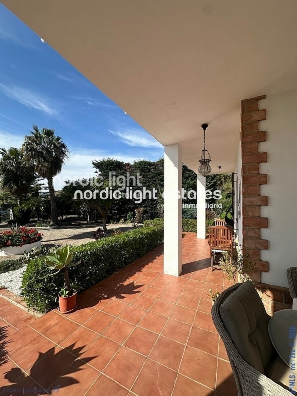 Estupenda casa de campo con un terreno de 6.000m2