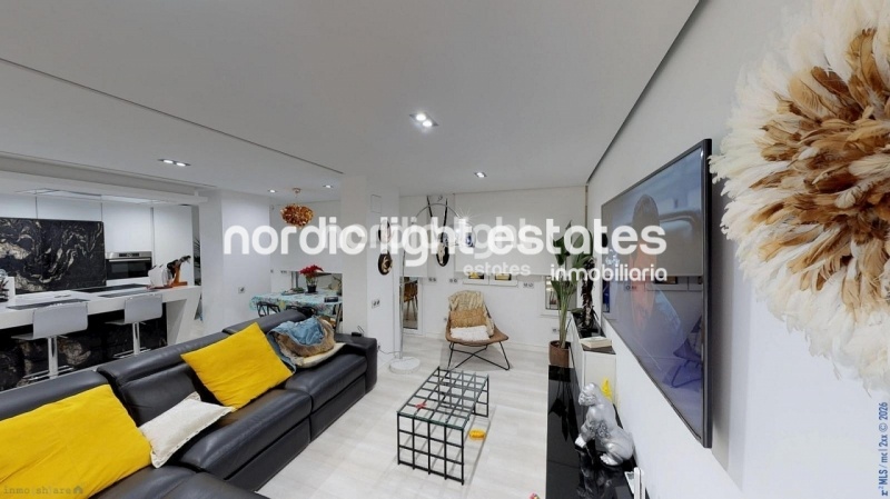 Extravagante y moderno dúplex en segunda línea de la playa