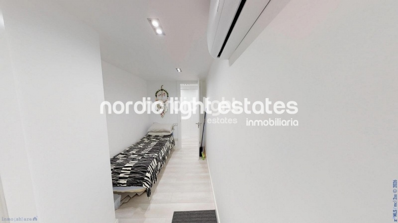 Extravagante y moderno dúplex en segunda línea de la playa