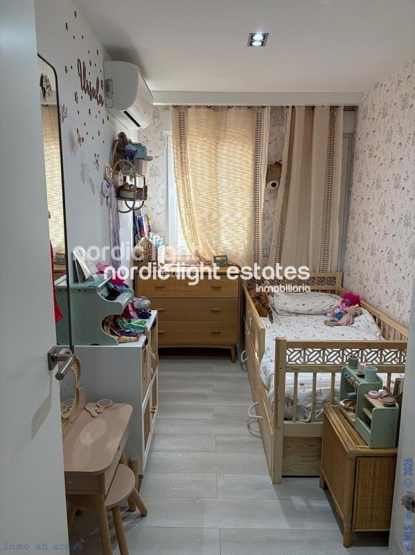 Extravagante y moderno dúplex en segunda línea de la playa