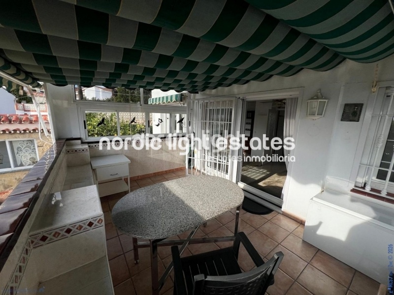 Atractiva casa pareada en una urbanización muy cotizada