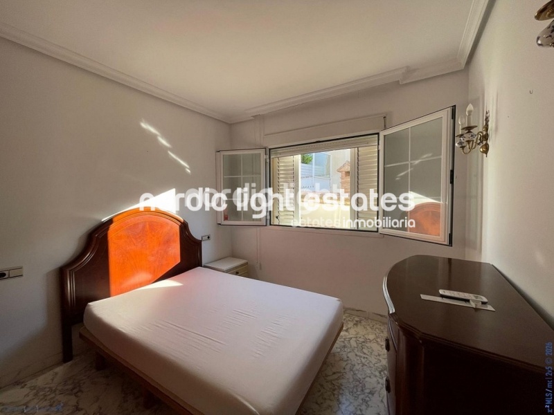 Imponente villa con 5 dormitorios, ascensor y garaje