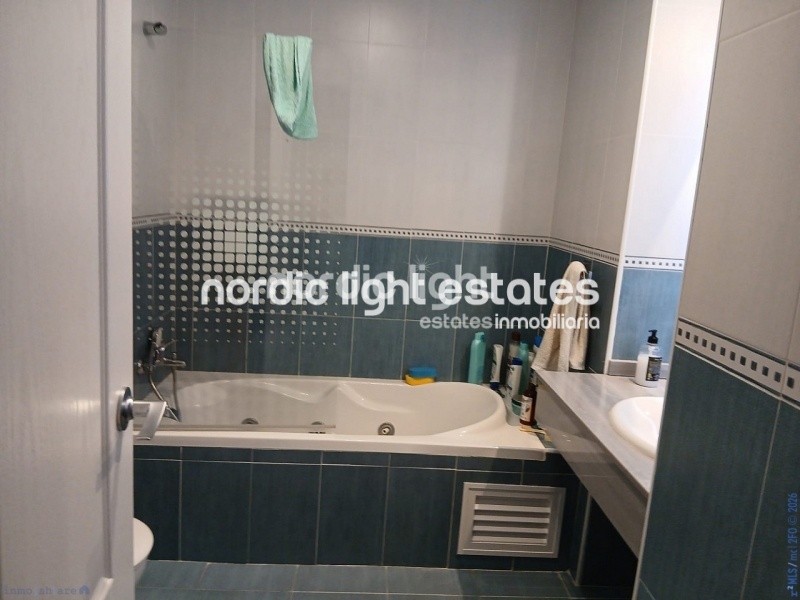 Modern apartment in excellent condition, parking space and store room