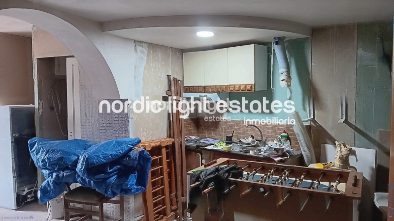 Spacious countryside house with two independent dwellings