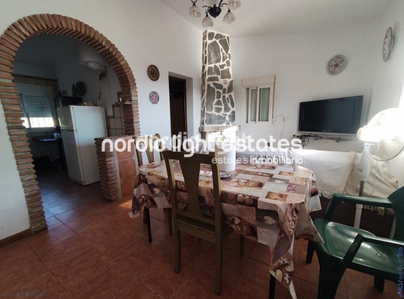 Spacious countryside house with two independent dwellings