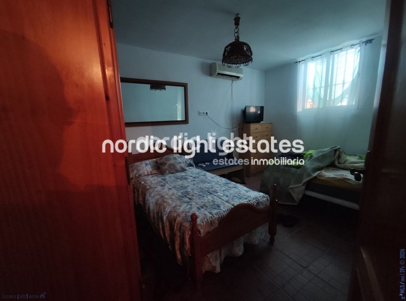 Spacious countryside house with two independent dwellings