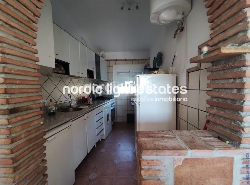 Spacious countryside house with two independent dwellings