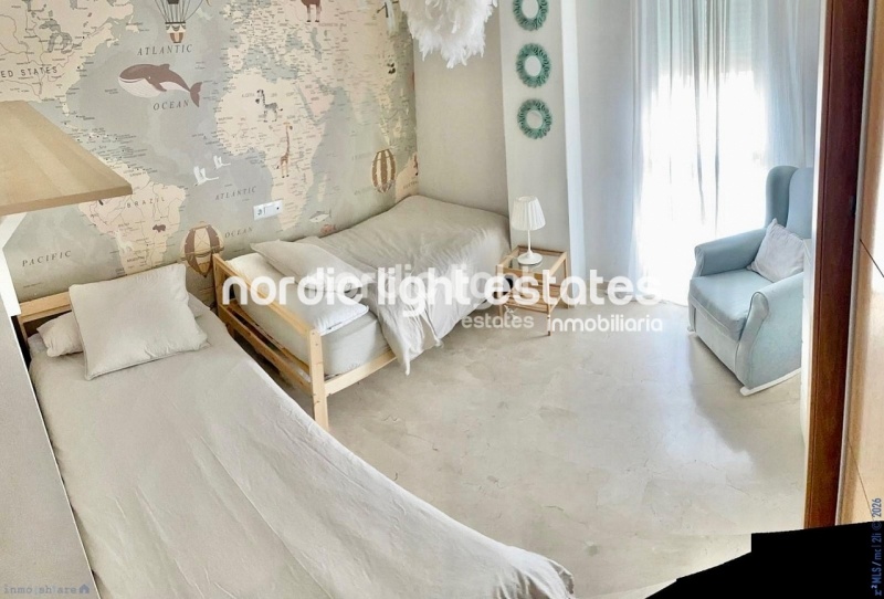 Outstanding apartment in a highly desirable location next to Baviera Golf