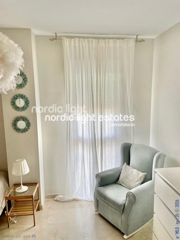 Outstanding apartment in a highly desirable location next to Baviera Golf