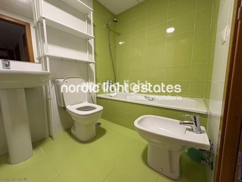 Outstanding apartment in a highly desirable location next to Baviera Golf