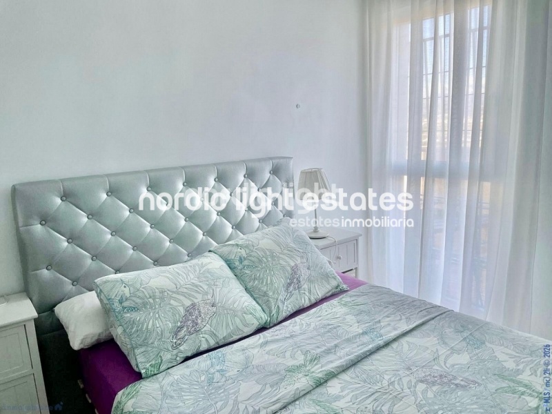 Outstanding apartment in a highly desirable location next to Baviera Golf