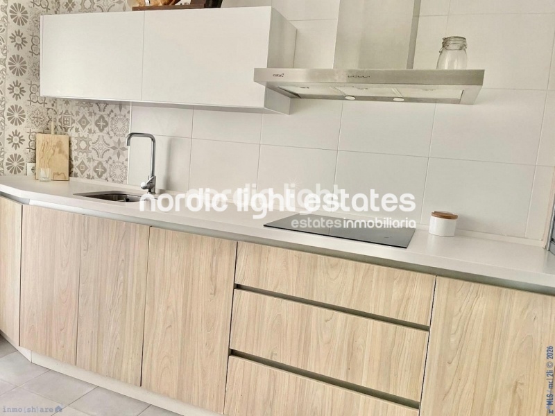 Outstanding apartment in a highly desirable location next to Baviera Golf