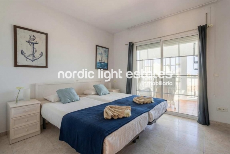 Beautiful townhouse with panoramic sea and mountain views 