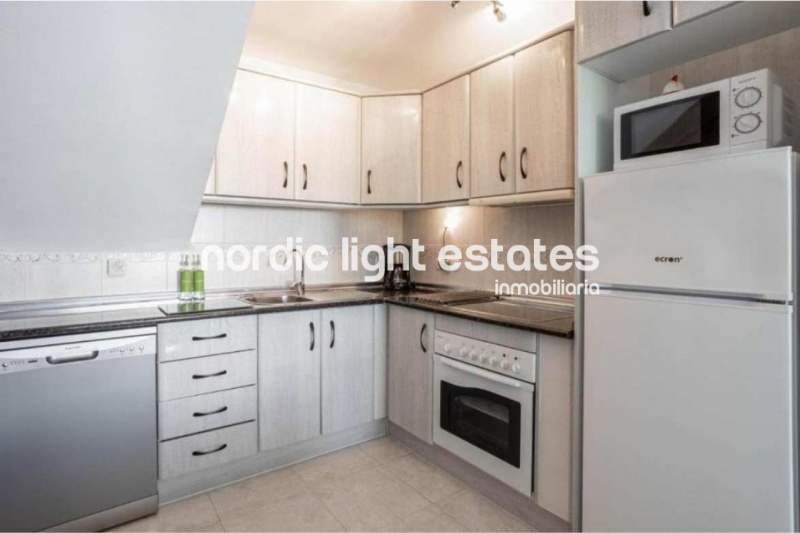 Beautiful townhouse with panoramic sea and mountain views 