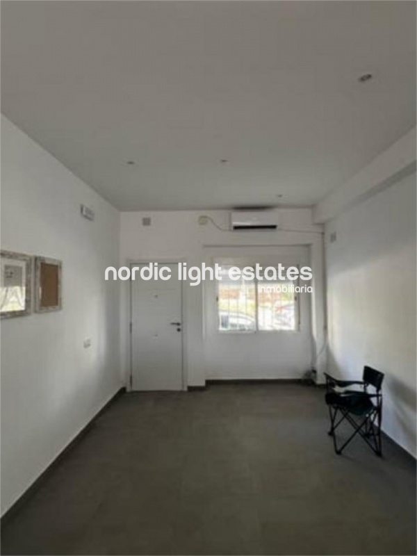 Interesante oportunidad muy cerca d la playa La Carihuela