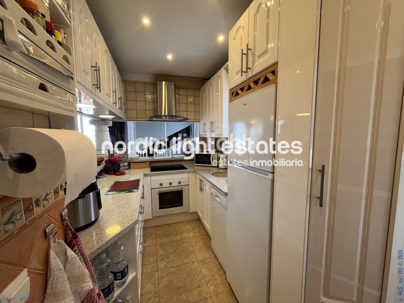 Acogedor ático con gran terraza y cochera