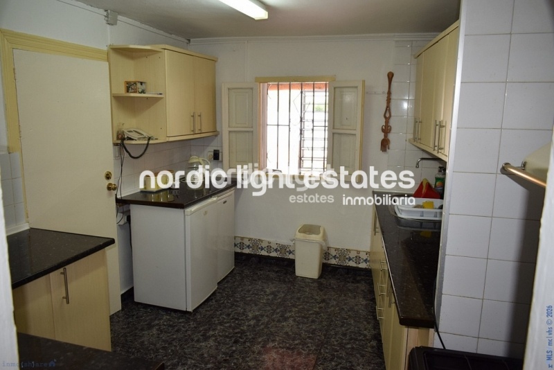 Huge country house 7 beds, 5 baths