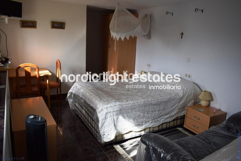 Huge country house 7 beds, 5 baths