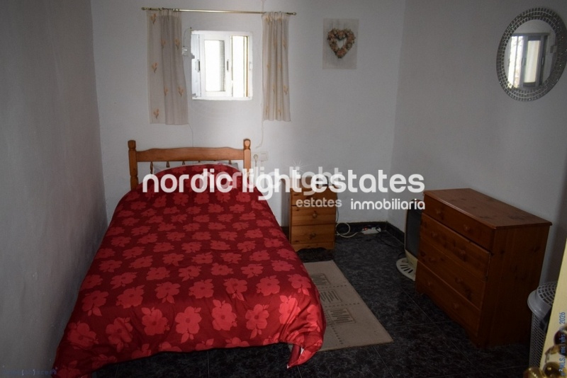 Huge country house 7 beds, 5 baths